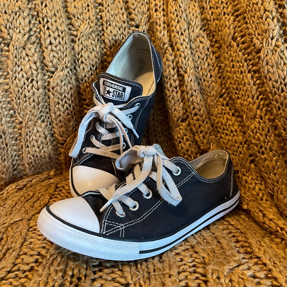 Black Converse Chuck Taylor All Star low tops
